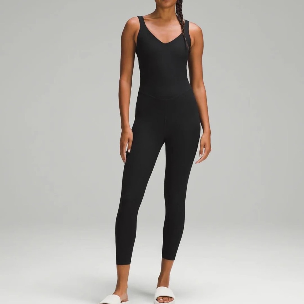 Lululemon Align Black Ribbed Bodysuit 25’ Size 2